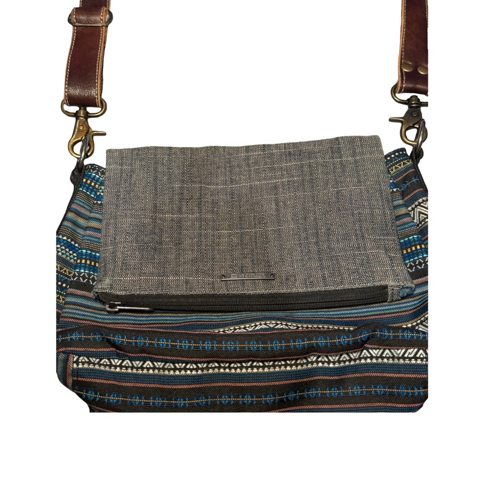 Dakine Jodi Vintage Stylish Striped Crossbody Bag - Picture 4 of 13